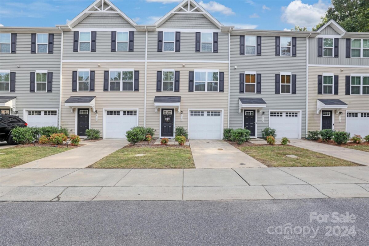 2715 Sydney Overlook Lane, Charlotte, NC 28269, MLS # 4187469