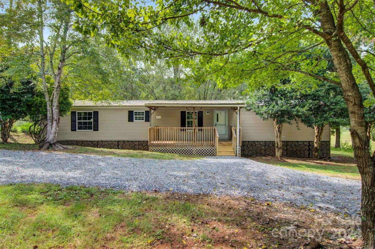 4335 Hickory Lincolnton Highway, Newton, NC 28658, MLS # 4188039