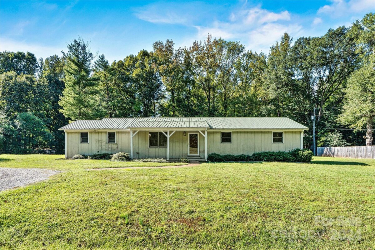 8161 Pine Lake Road, Denver, NC 28037, MLS # 4189748