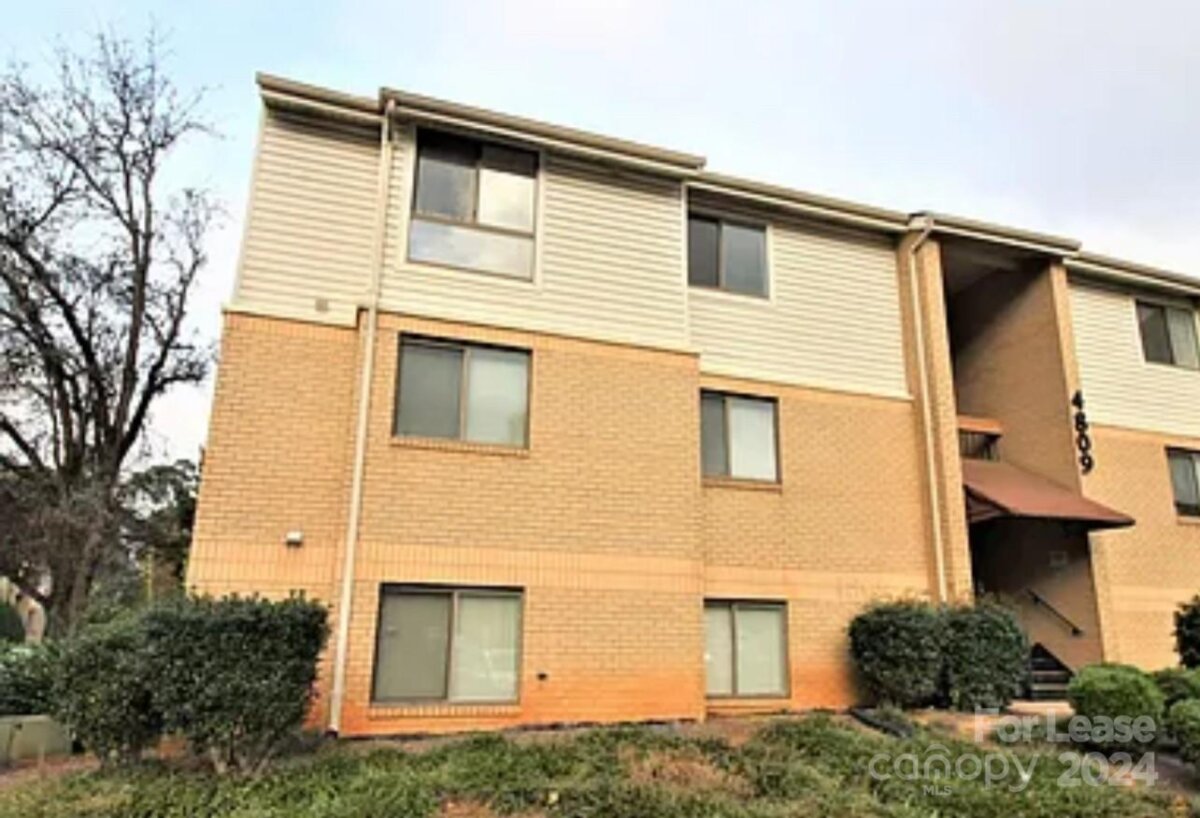 4809 Spring Lake Drive Unit #E, Charlotte, NC 28212, MLS # 4190360