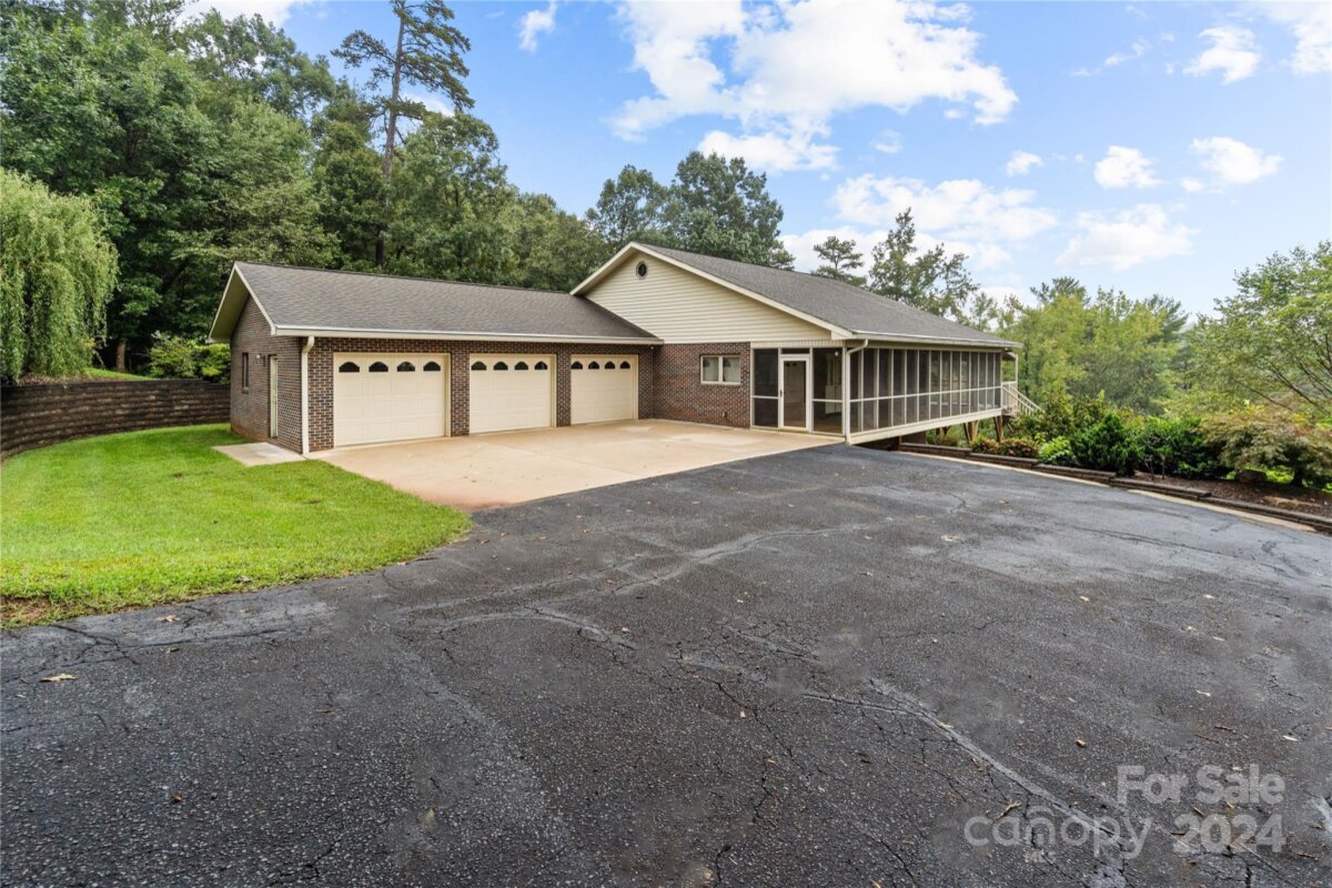 2066 Waterford Way, Morganton, NC 28655, MLS # 4190377