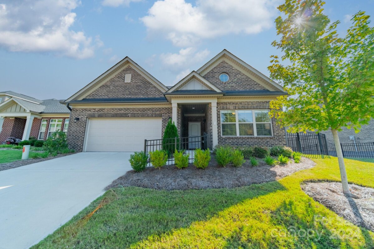 2014 Newstyle Way, Tega Cay, SC 29708, MLS # 4190595