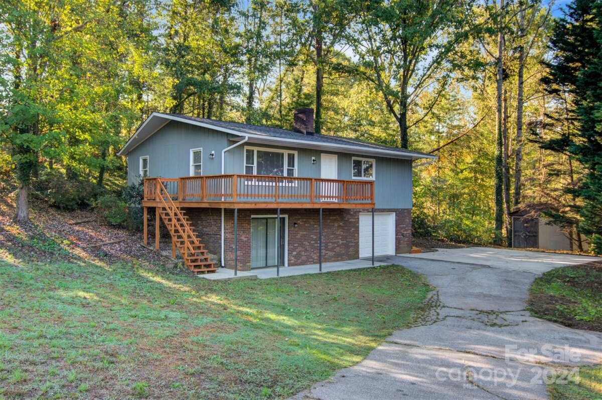 2440 Crestview Street, Morganton, NC 28655, MLS # 4190858