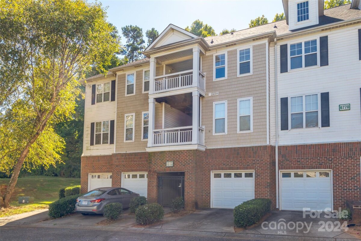 6792 Mallard Park Drive, Charlotte, NC 28262, MLS # 4192655