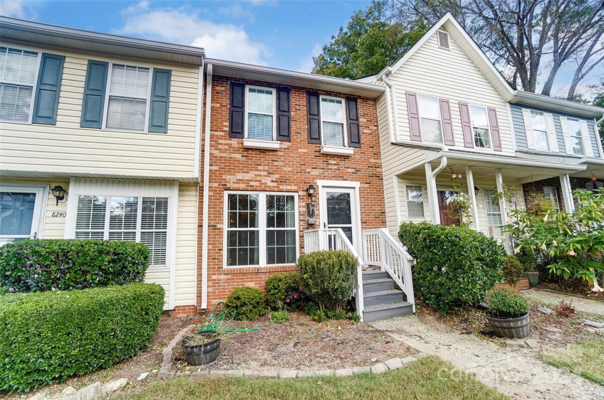 8238 Circle Tree Lane, Charlotte, NC 28277, MLS # 4192676