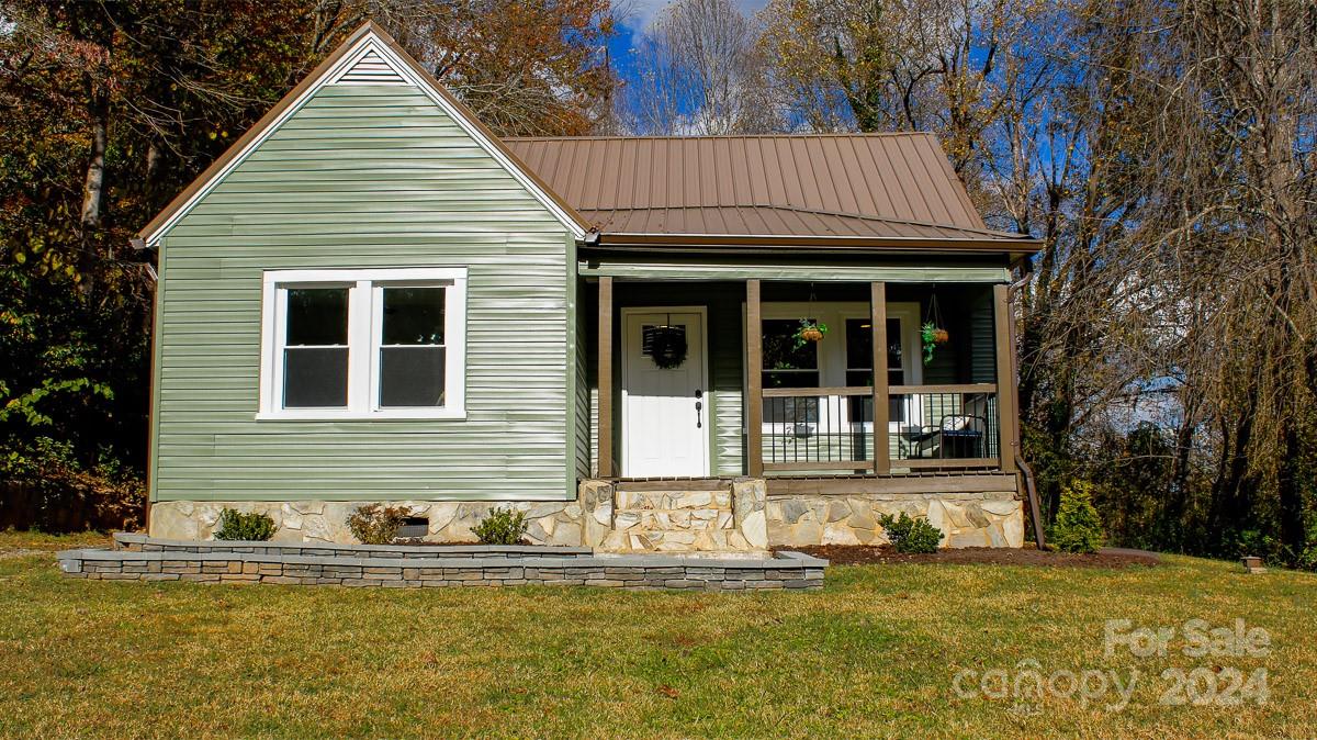 1206 Plaza Street, Lenoir, NC 28645, MLS # 4193177