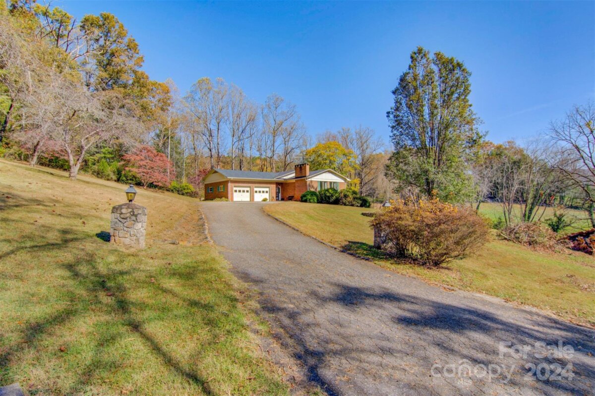 2112 Wendwood Drive, Lenoir, NC 28645, MLS # 4195300