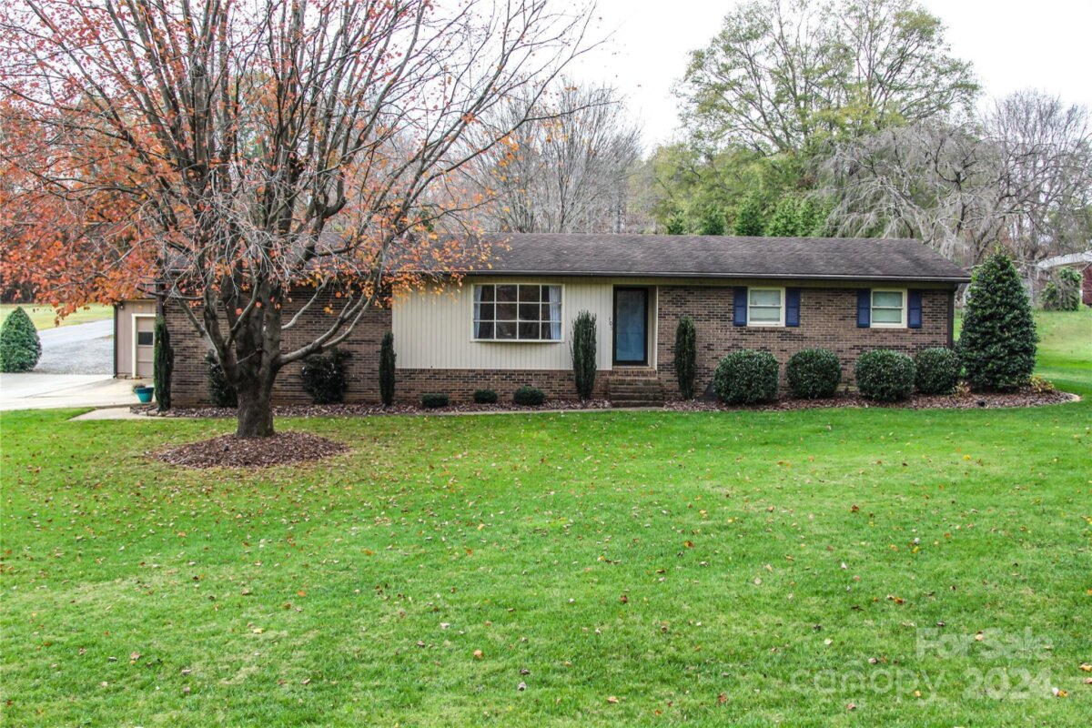 105 Victoria Drive, Statesville, NC 28625, MLS # 4196550