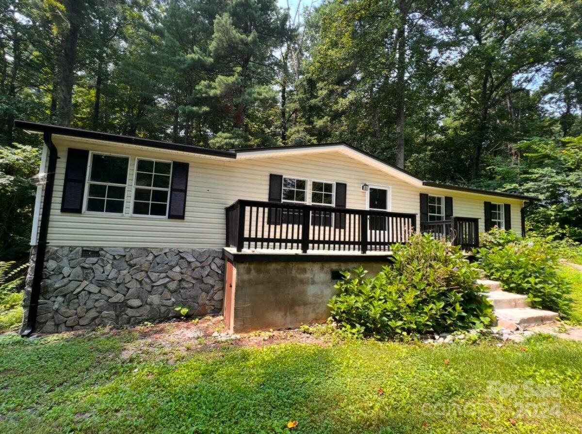 517 Ridgeway Place, Lenoir, NC 28645, MLS # 4197423