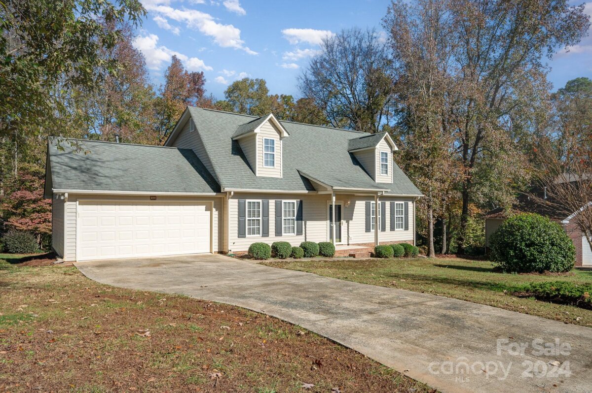 2111 Westminster Lane, Matthews, NC 28104, MLS # 4199789