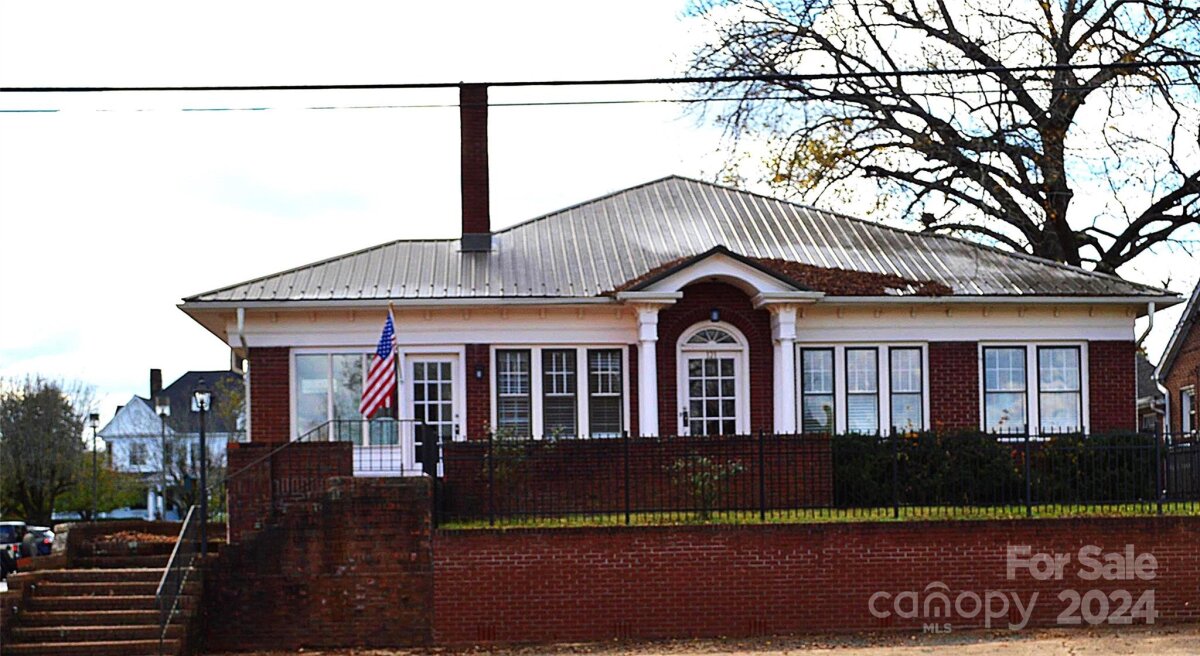 121 W Center Street, Lexington, NC 27292, MLS # 4201193