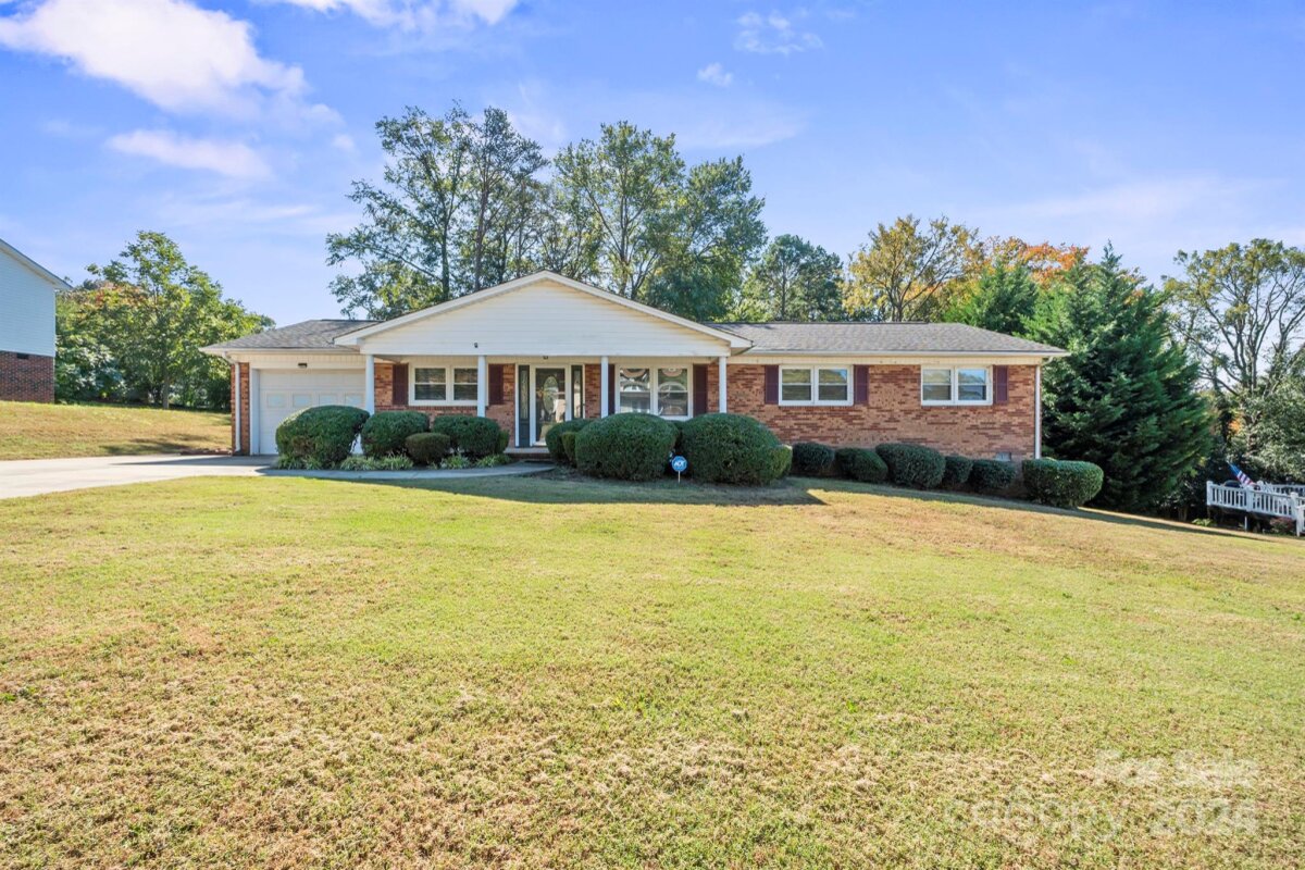 1605 Pine Ridge Drive, Gastonia, NC 28054, MLS # 4201573