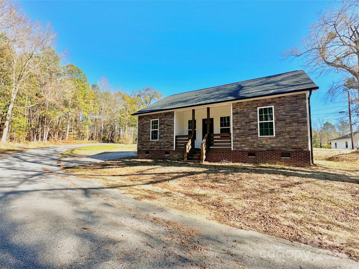 99 Locust Street, Great Falls, SC 29055, MLS # 4205746