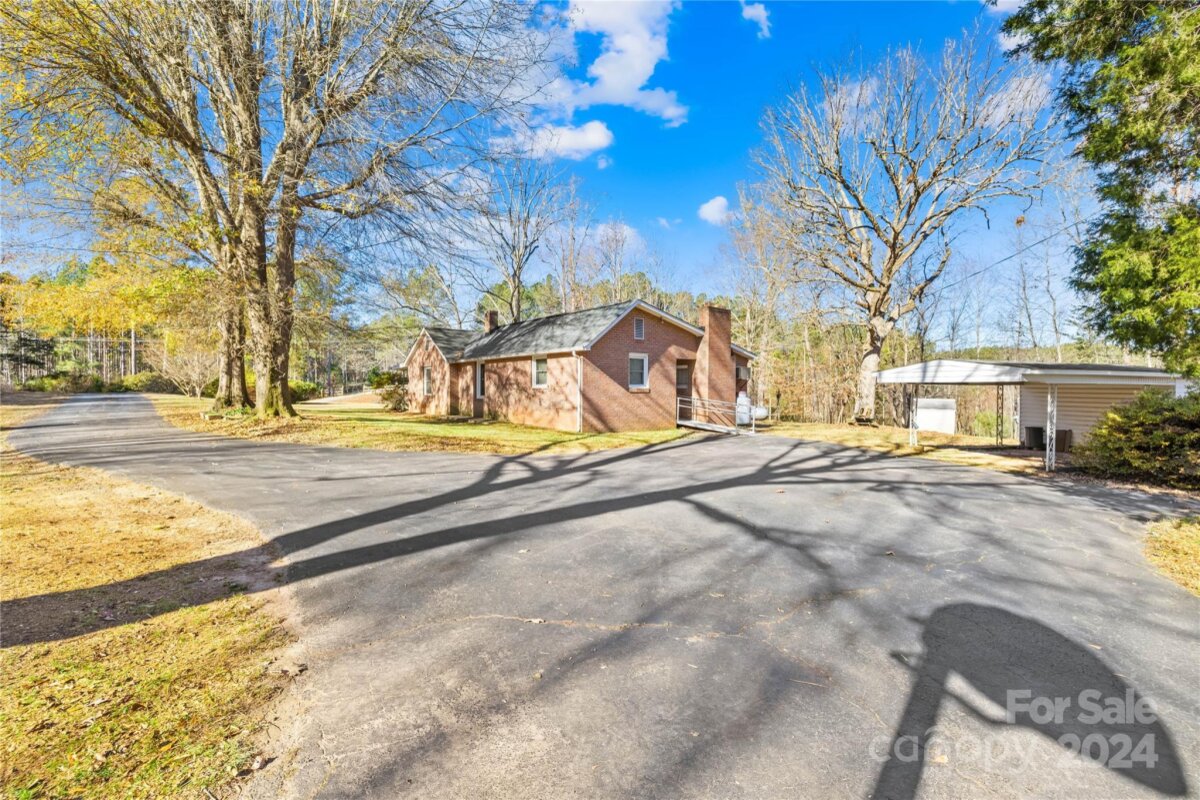 513 Pineville Road, Statesville, NC 28677, MLS # 4207095