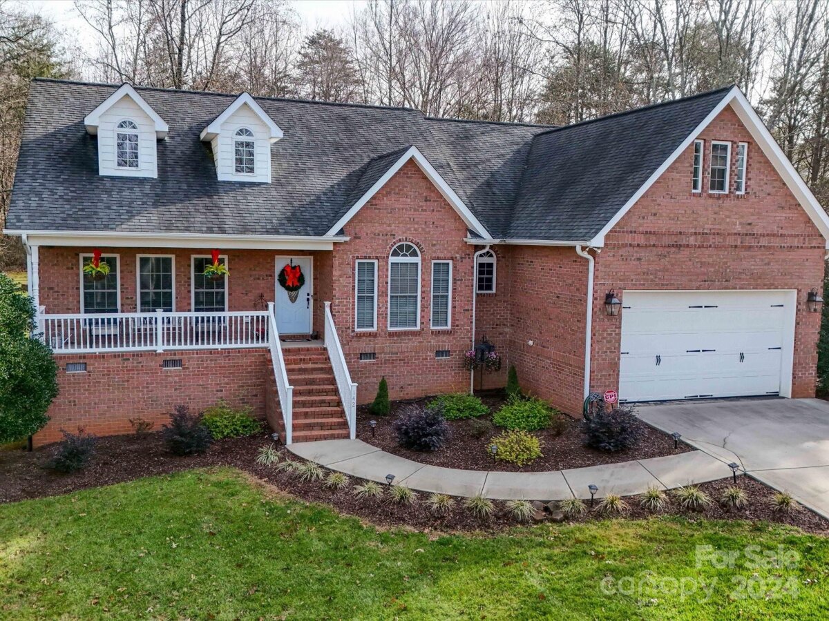 142 Forest Creek Drive, Statesville, NC 28625, MLS # 4207328