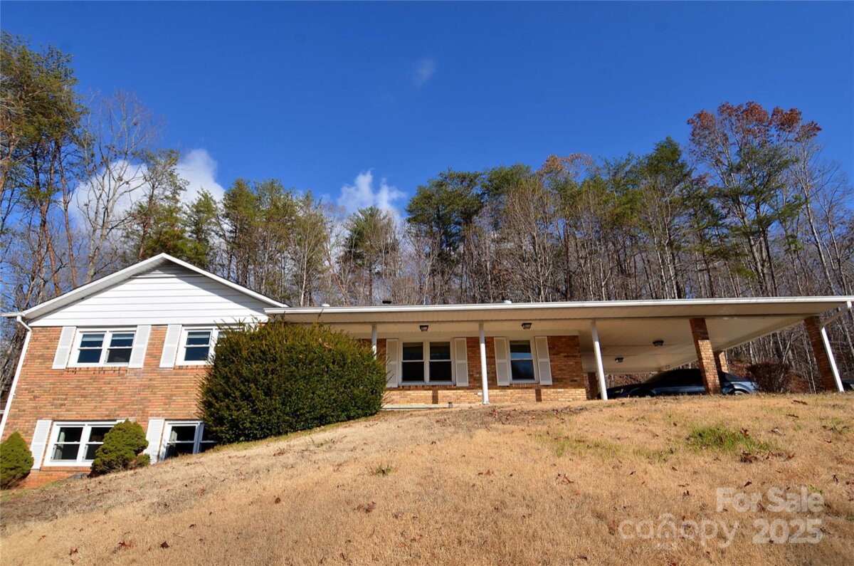 2556 Nix Creek Road, Marion, NC 28752, MLS # 4208172