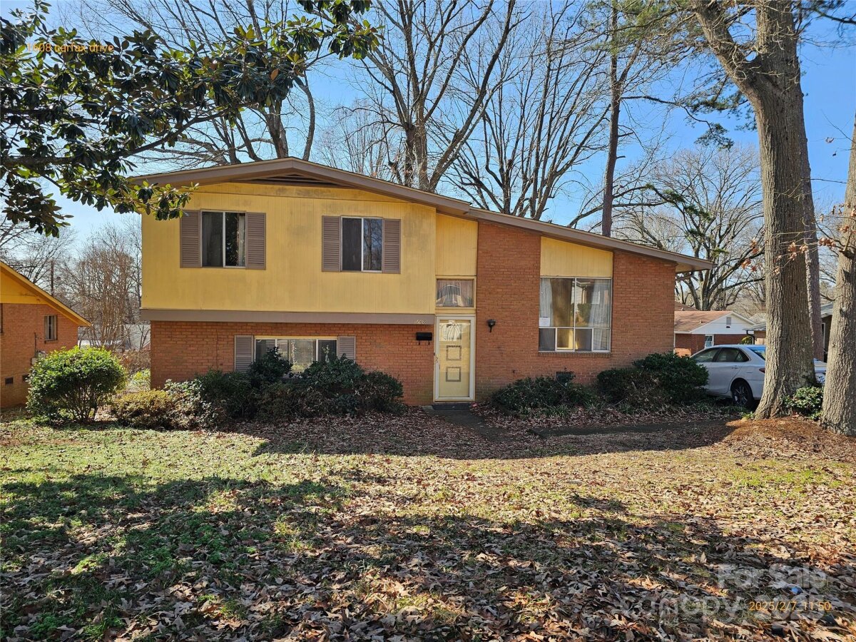 1608 Carfax Drive, Charlotte, NC 28216, MLS # 4211392
