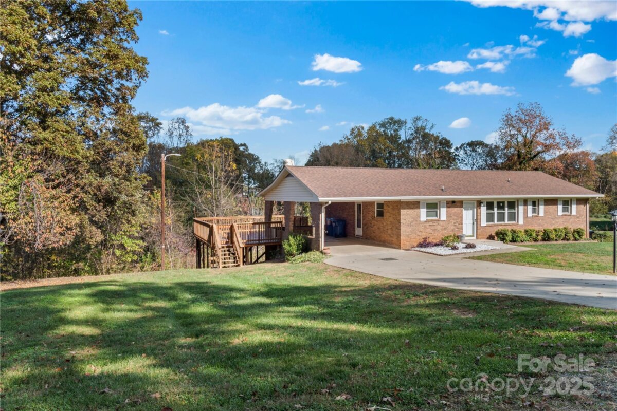 202 Lakewood Drive, Mocksville, NC 27028, MLS # 4211834