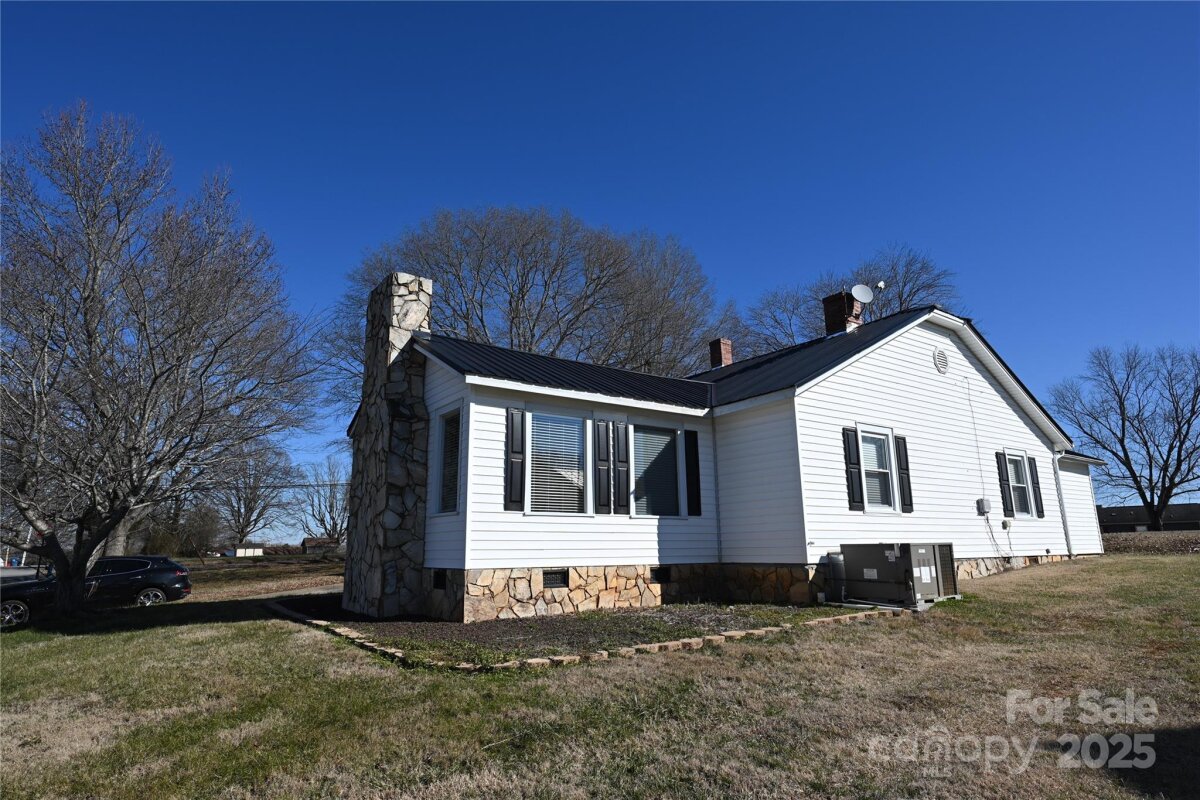 9 N 11th Avenue, Maiden, NC 28650, MLS # 4212411