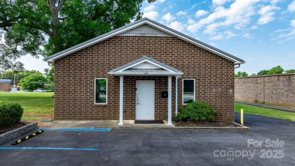 615 Main Avenue, Hickory, NC 28602, MLS # 4212968