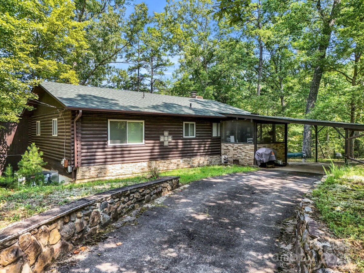 526 Shannons Walk, Lake Lure, NC 28746, MLS # 4214265