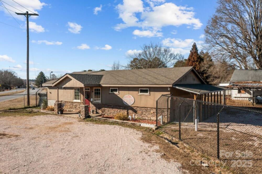 814 E Mills Drive, Landis, NC 28088, MLS # 4215614