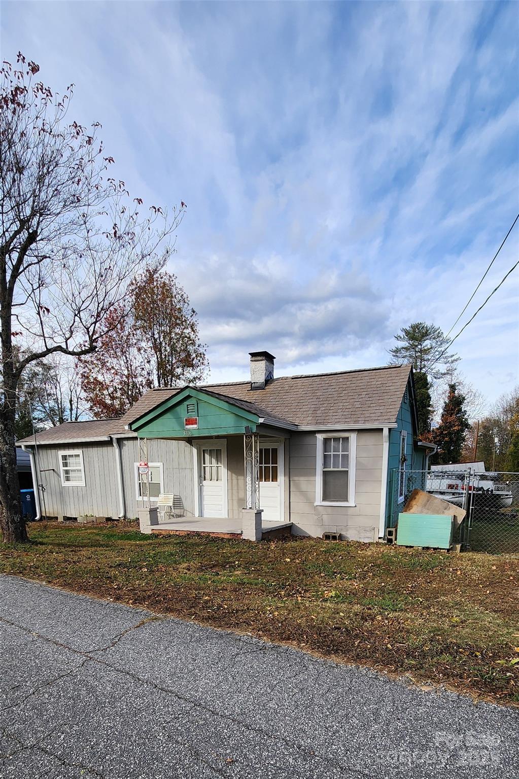 3706 2nd Avenue, Hickory, NC 28601, MLS # 4216122