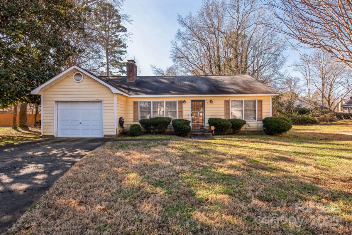 5701 Glenshire Court, Charlotte, NC 28269, MLS # 4216364