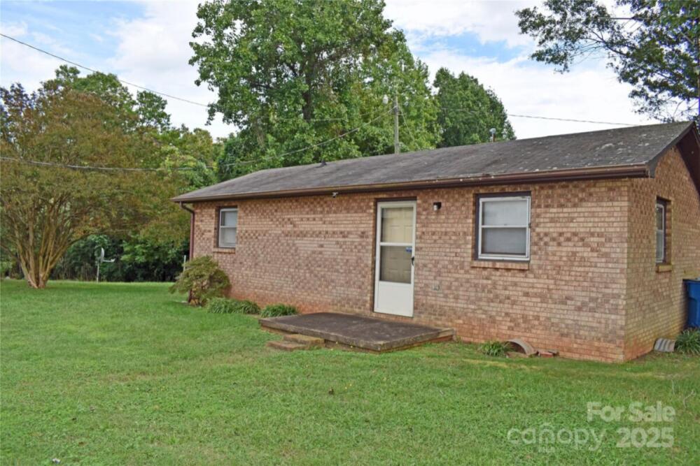 3624 Hickory Lincolnton Highway, Newton, NC 28658, MLS # 4221235