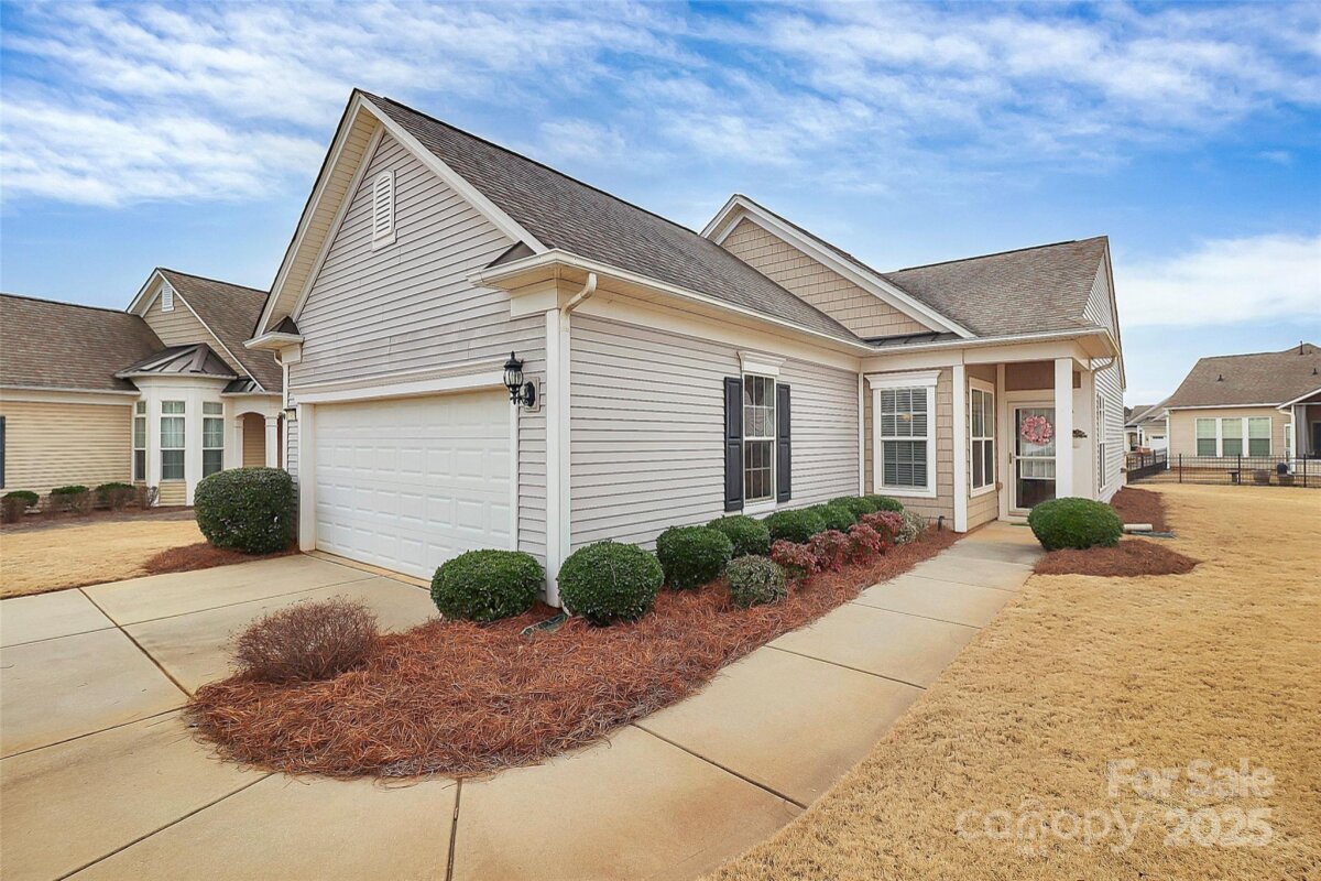 photo of home for sale at 17418 Hawks View Drive