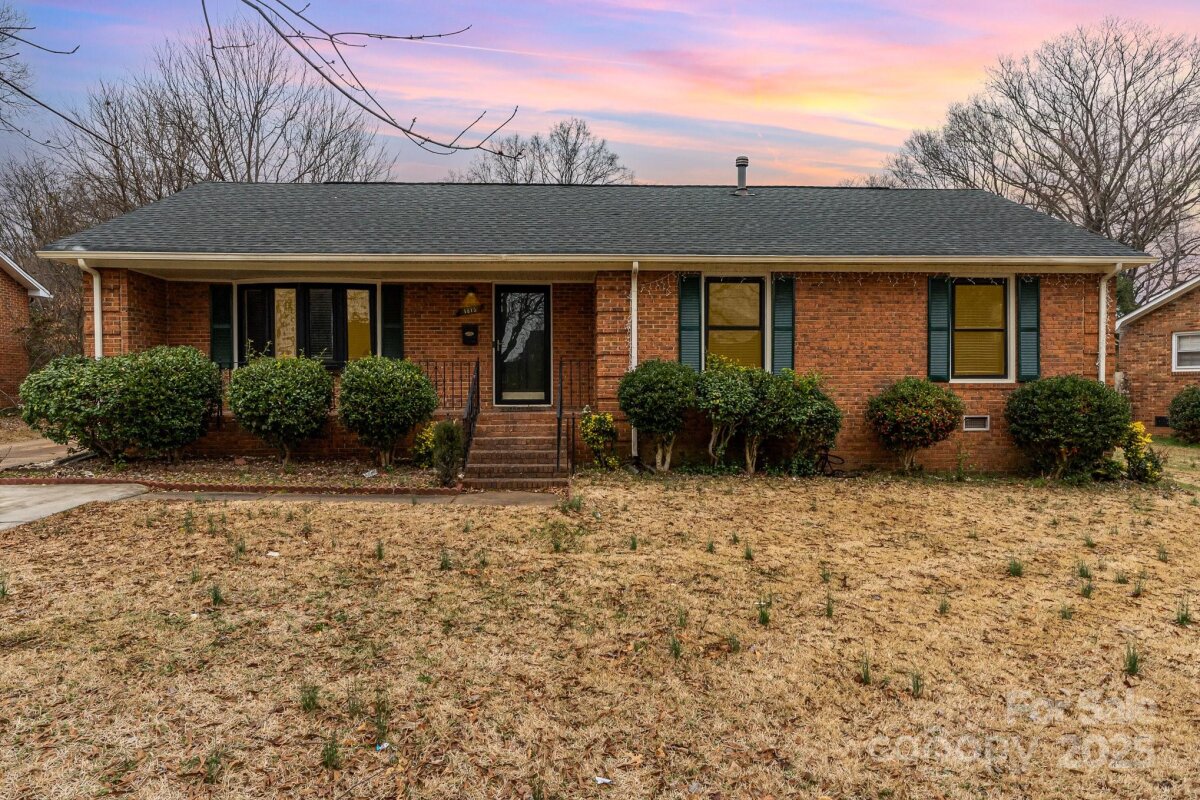 4815 Carriage Drive Circle, Charlotte, NC 28205, MLS # 4222349