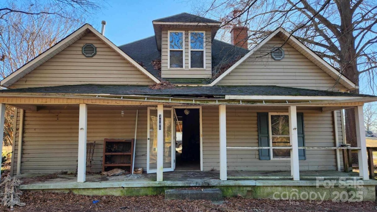 3181 N Olivers Cross Road, Newton, NC 28658, MLS # 4222787