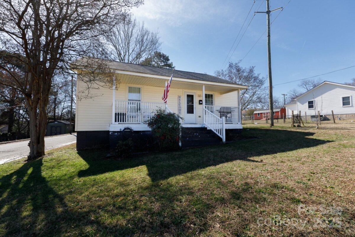 206 Mcconnell Street, Clover, SC 29710, MLS # 4223977