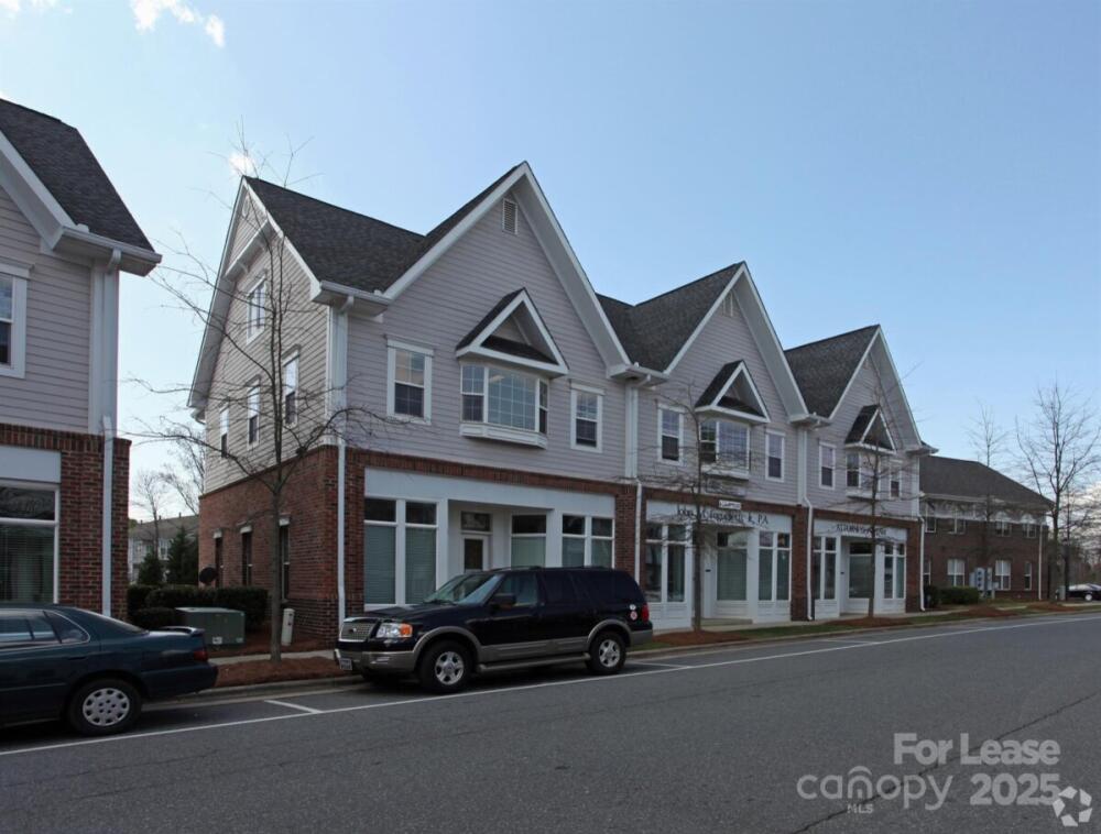 575 Davidson Gateway Drive Unit 200, Davidson, NC 28036, MLS # 4224412