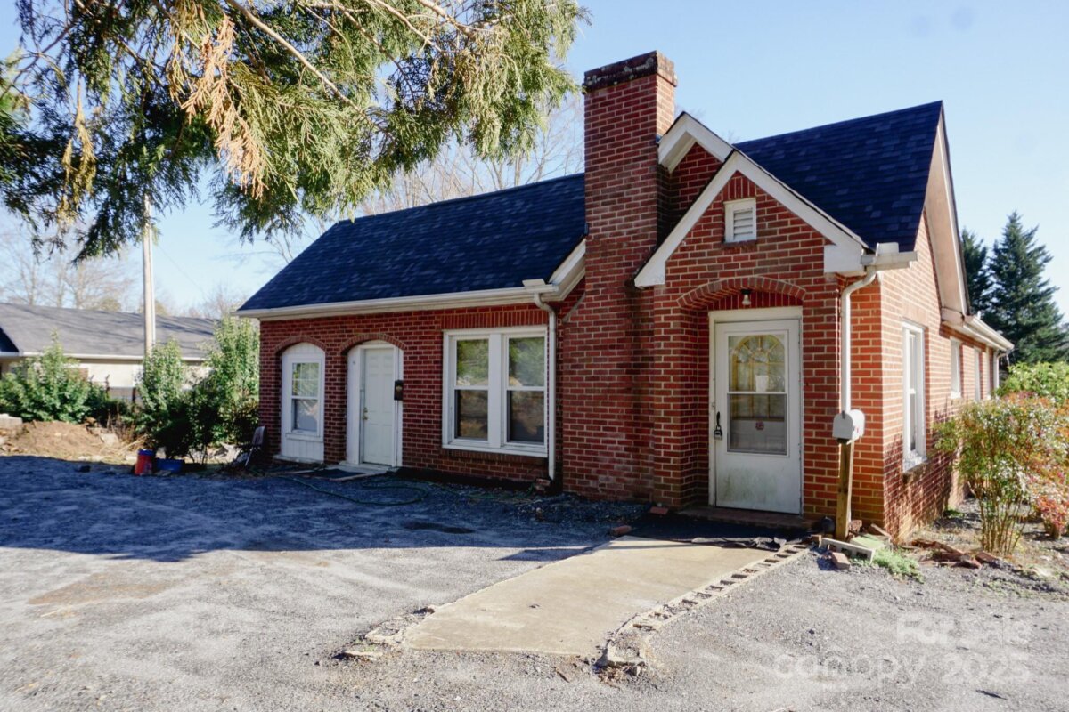 486 E Main Street, Forest City, NC 28043, MLS # 4224432