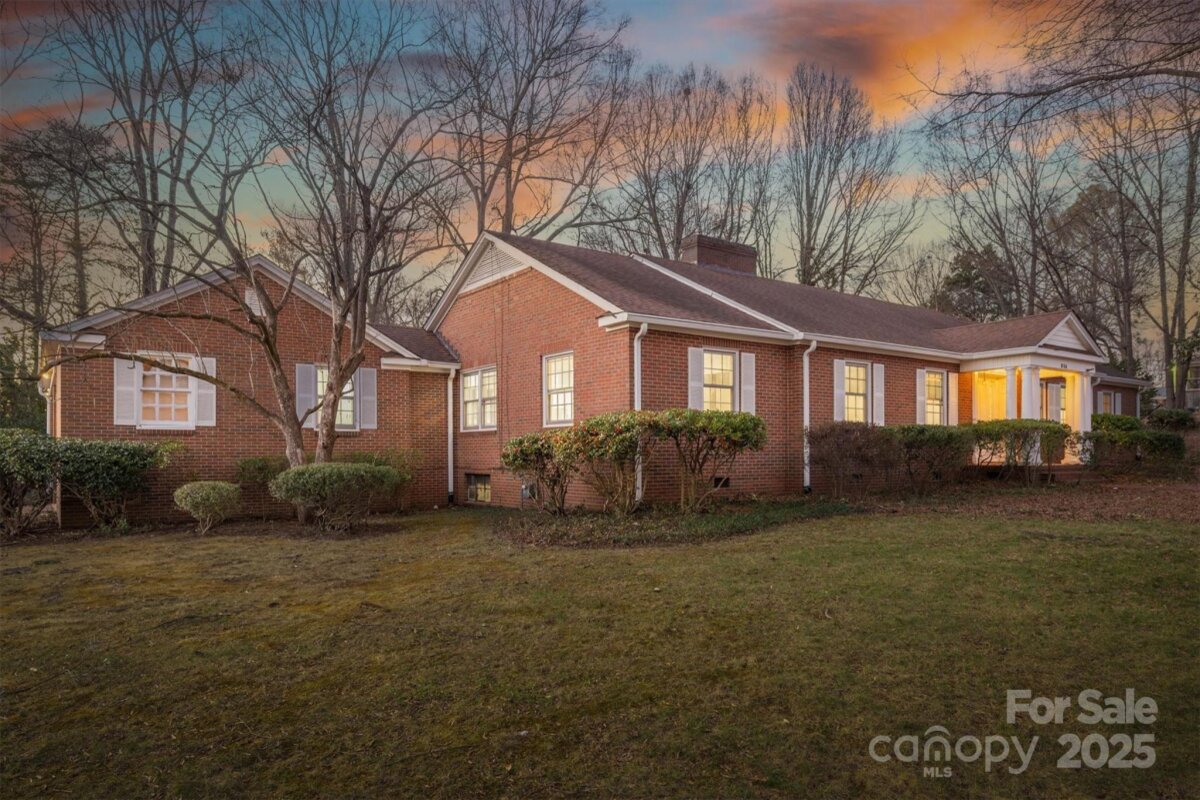 924 S Main Avenue, Newton, NC 28658, MLS # 4224742