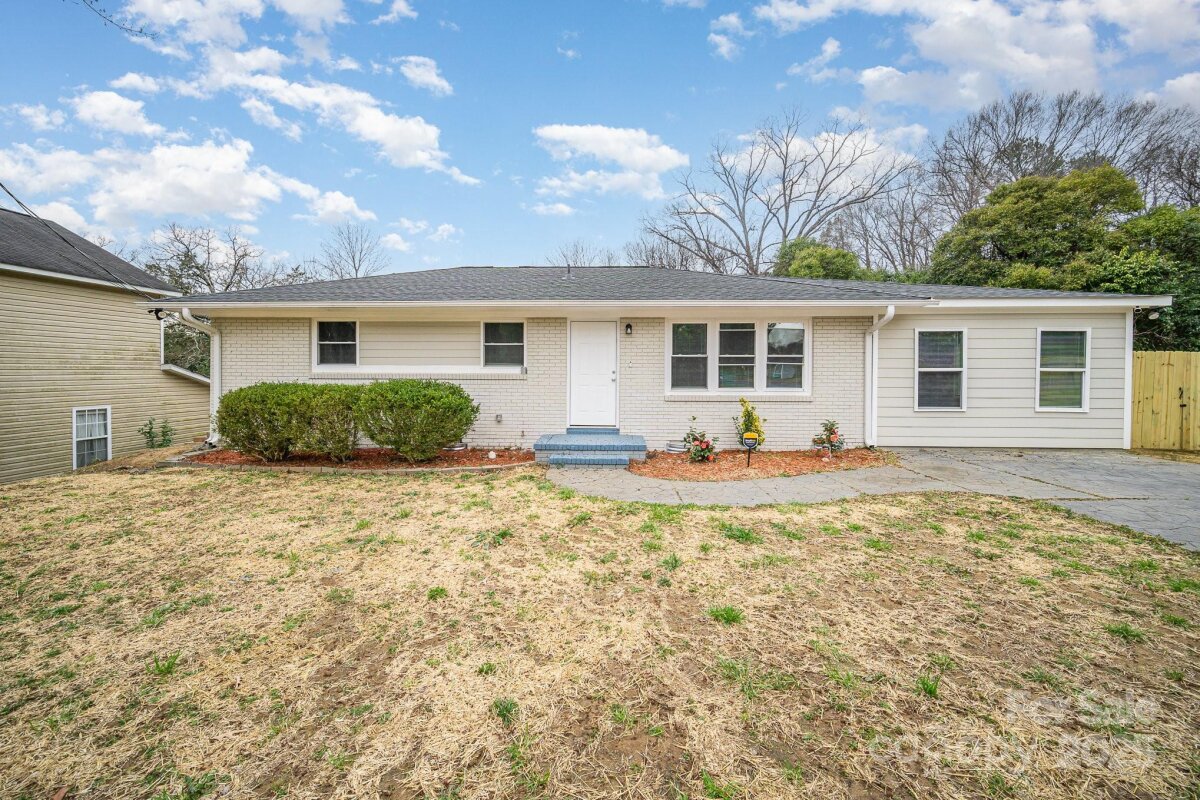 8624 Sharonbrook Drive, Charlotte, NC 28210, MLS # 4226315