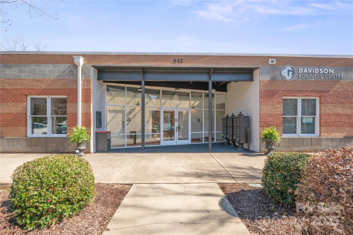 442 S Main Street Unit Suite, Davidson, NC 28036, MLS # 4226564