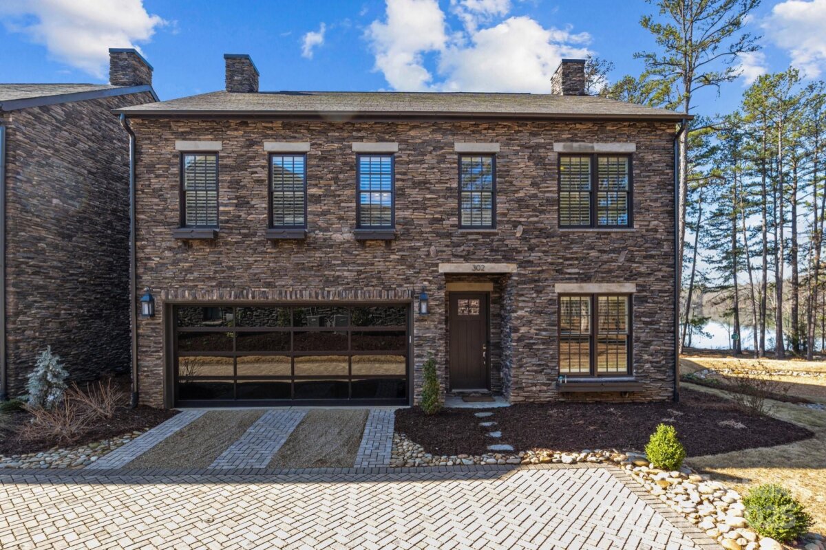 302 Ambleside Village Lane, Davidson, NC 28036, MLS # 4228378
