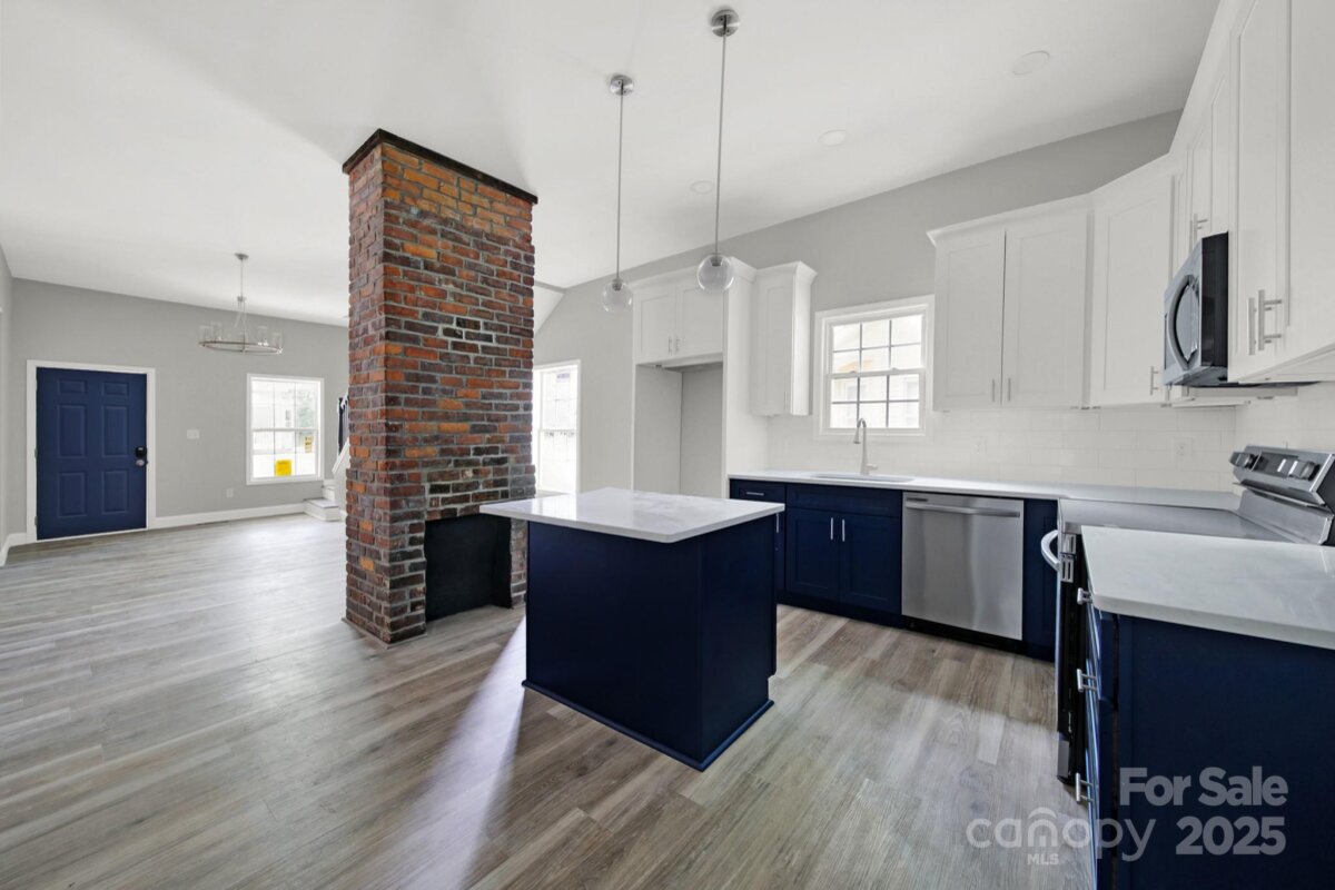 105 S York Street, Lancaster, SC 29720, MLS # 4228473