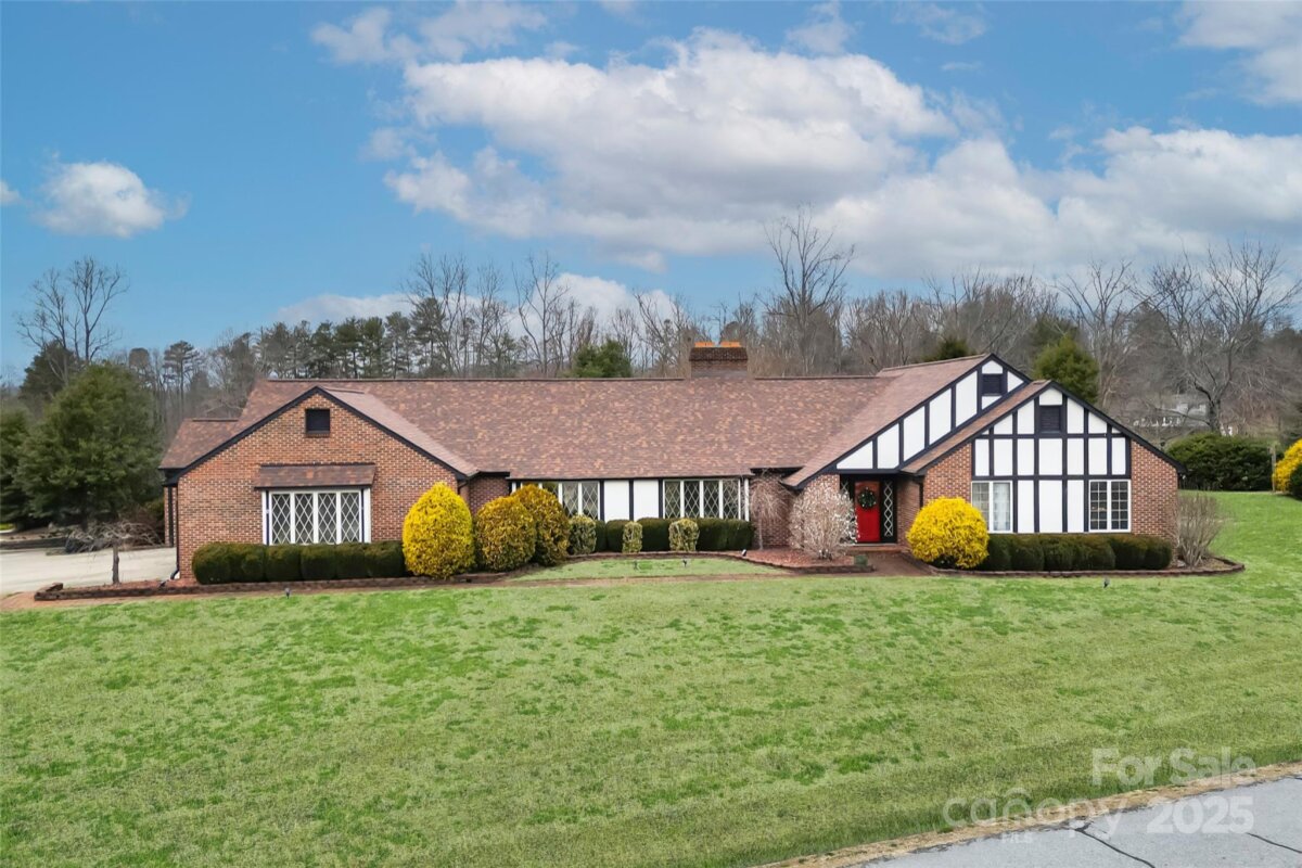 2126 Cedar Rock Estates Drive, Lenoir, NC 28645, MLS # 4228746