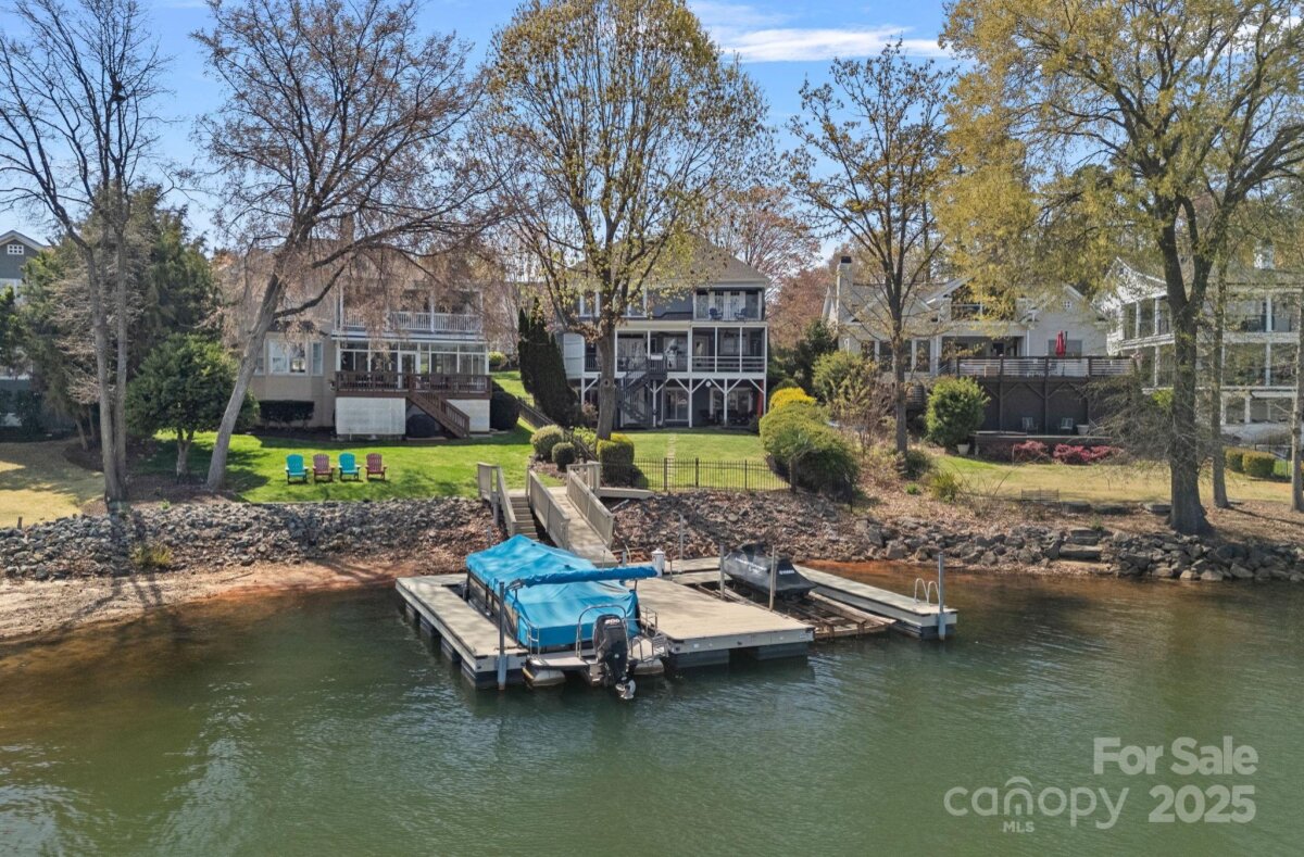 17701 Springwinds Drive, Cornelius, NC 28031, MLS # 4228969