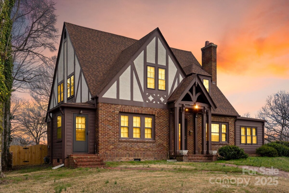 3 Elliott Drive, Thomasville, NC 27360, MLS # 4229217
