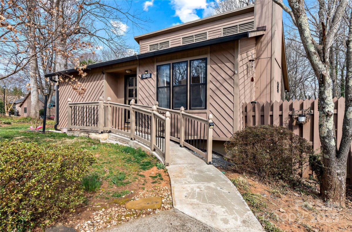 1848 Stonewood Drive, Winston Salem, NC 27103, MLS # 4232816