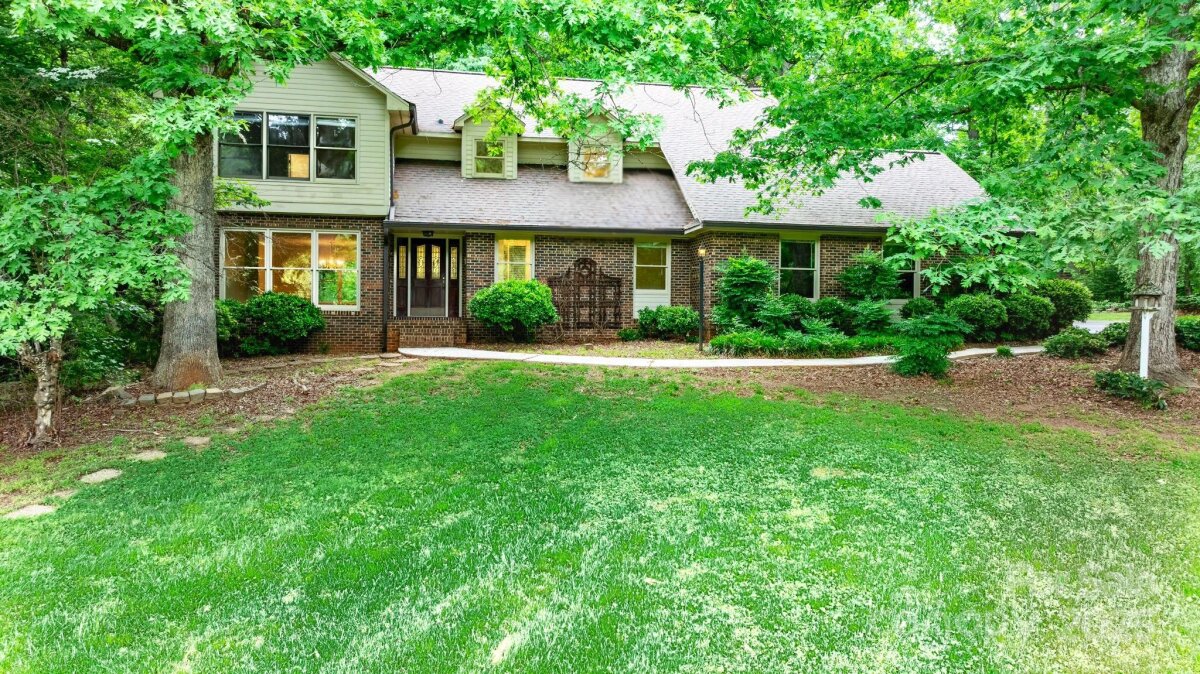 1080 Rolling Green Drive, Newton, NC 28658, MLS # 4233068