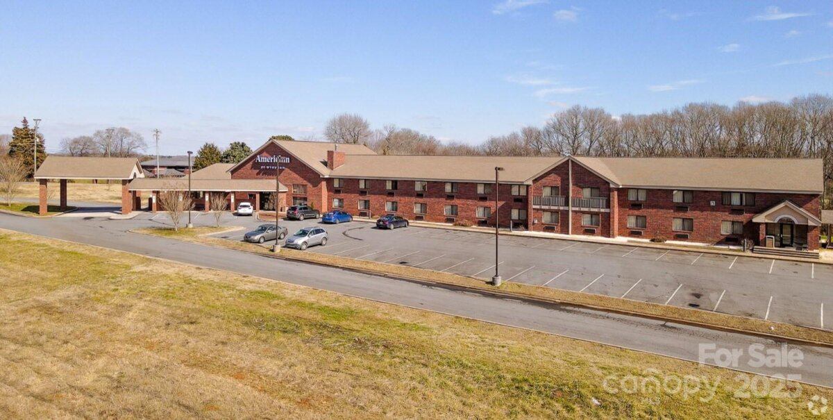 428 E COLLEGE Avenue, Boiling Springs, NC 28017, MLS # 4233661