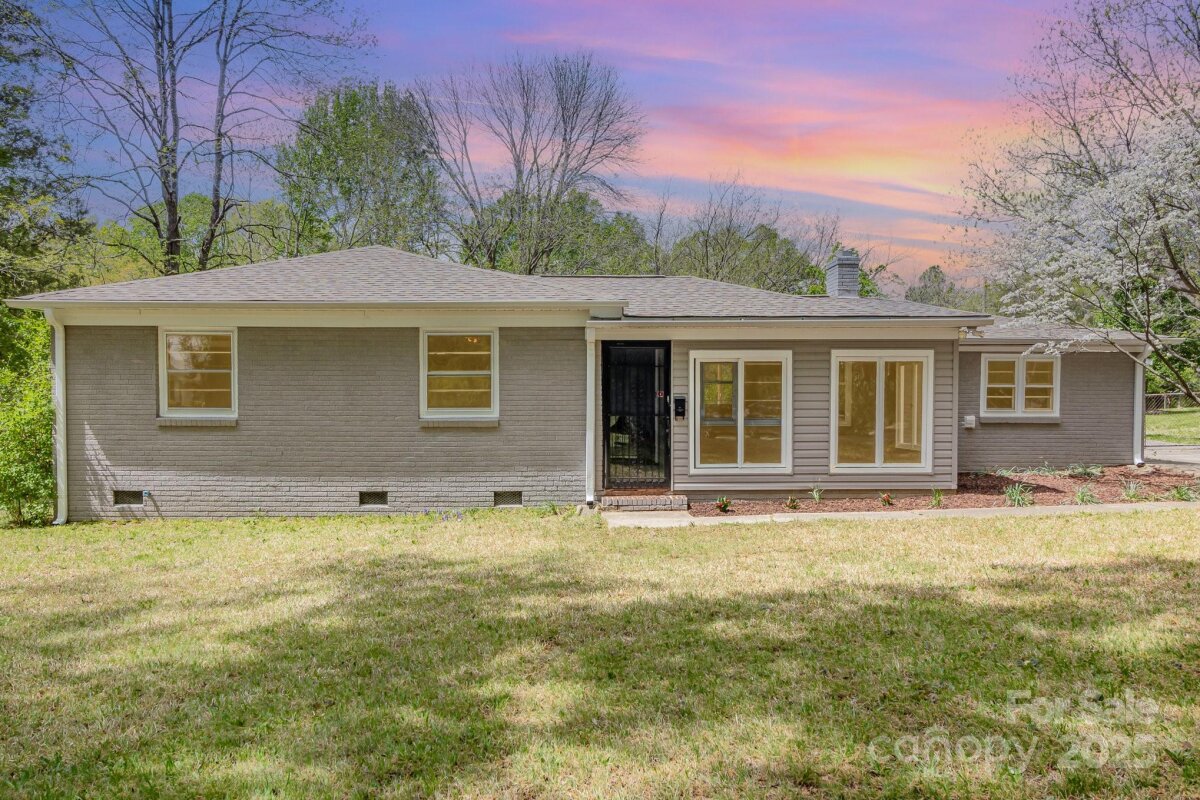 5323 Hilltop Circle, Charlotte, NC 28269, MLS # 4240041