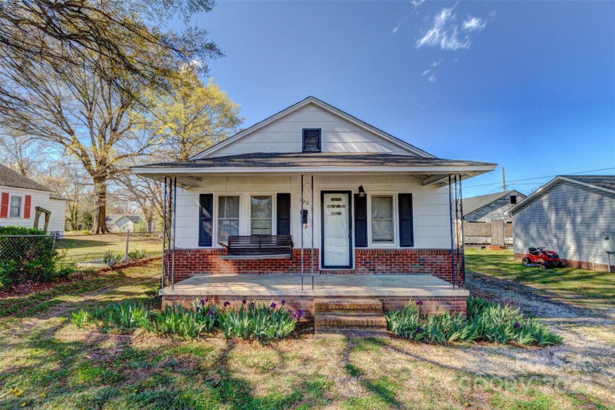 100 W 3rd Street, Cherryville, NC 28021, MLS # 4240655