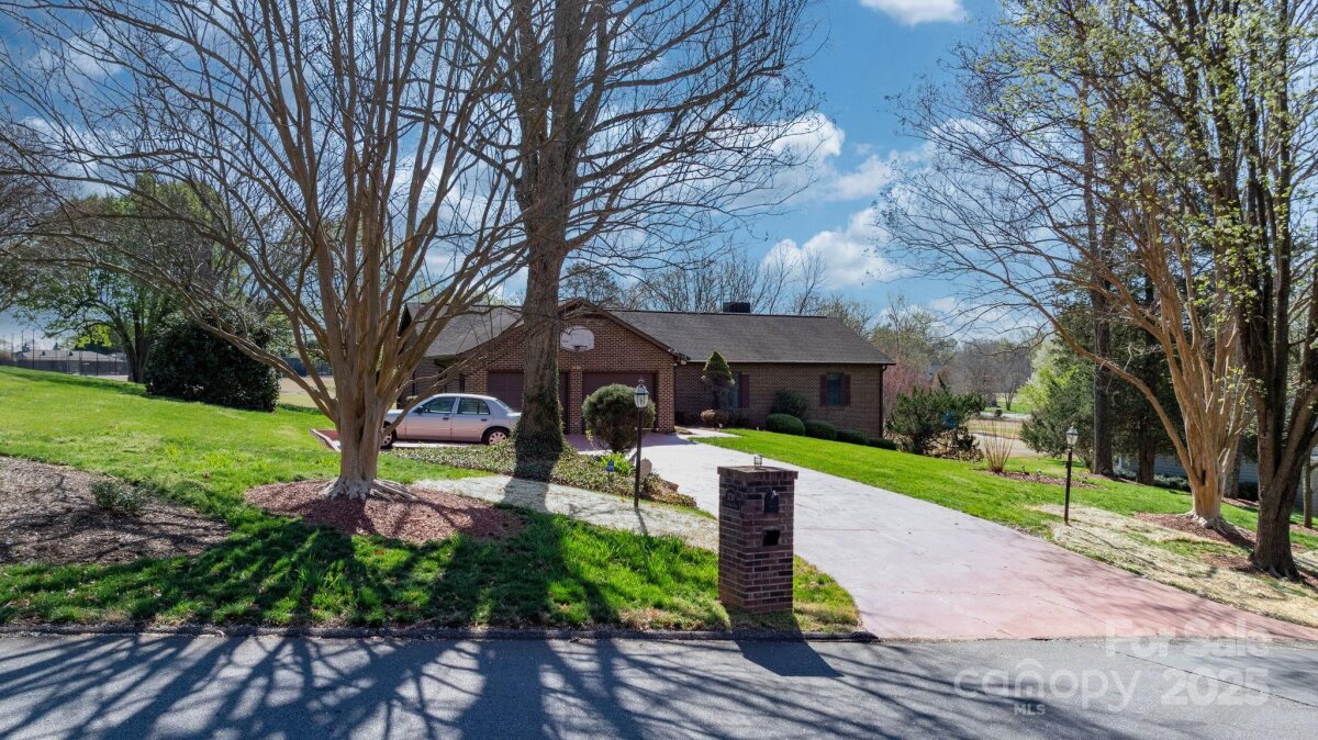 3730 Club House Drive, Conover, NC 28613, MLS # 4241079