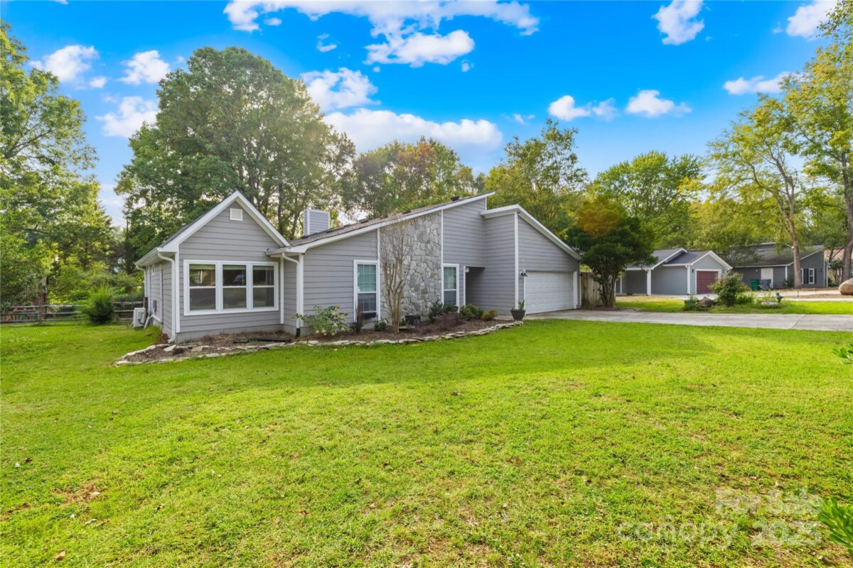 6741 Stillmeadow Drive, Charlotte, NC 28277, MLS # 4241358